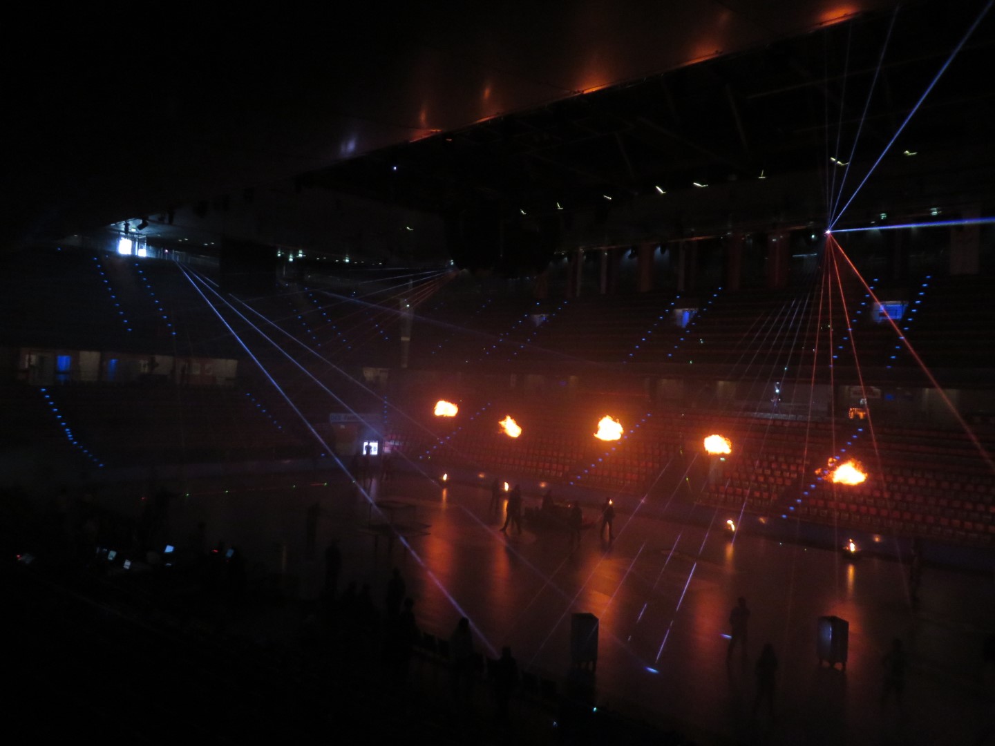 Special Effects buchen - Flamer Fontänen Pyro von PTC Laser